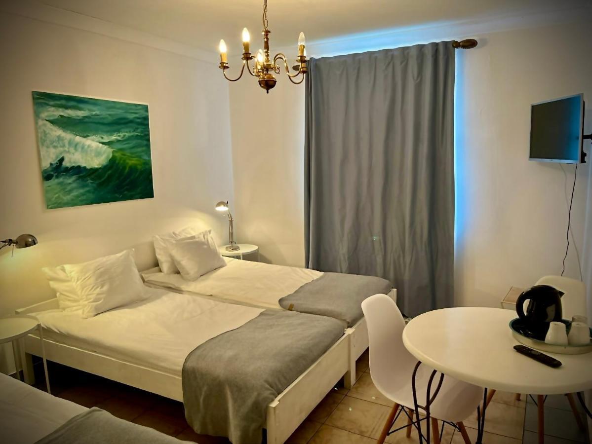 Bed and Breakfast Pod Roza Economy Леба Экстерьер фото
